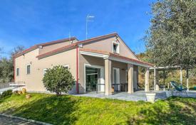 Villa – Marche, Italien. 650 000 €