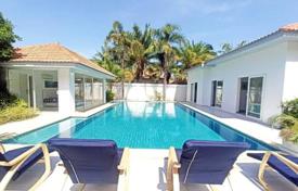 12-zimmer villa 400 m² in Pattaya, Thailand. $1 252 000