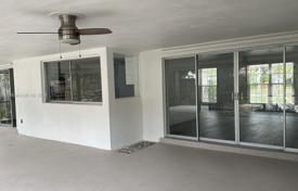 Haus in der Stadt – Fort Lauderdale, Florida, Vereinigte Staaten. $640 000