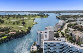 Eigentumswohnung – Bay Harbor Islands, Florida, Vereinigte Staaten. $845 000
