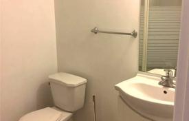 10-zimmer haus in der stadt in North York, Kanada. C$2 054 000