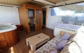 4-zimmer einfamilienhaus 456 m² in Calp, Spanien. 1 100 000 €