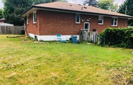 6-zimmer haus in der stadt in Scarborough, Kanada. C$1 574 000