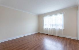 2-zimmer haus in der stadt in North York, Kanada. C$1 576 000