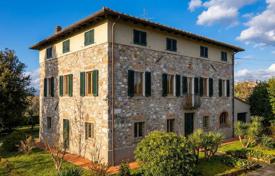 5-zimmer villa 490 m² in Pescaglia, Italien. 880 000 €