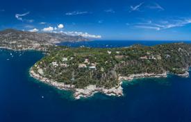 8-zimmer villa 350 m² auf dem Cap Ferrat (Saint-Jean-Cap-Ferrat), Frankreich. Price on request