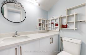 13-zimmer haus in der stadt in Scarborough, Kanada. C$1 686 000