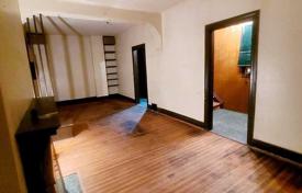 8-zimmer haus in der stadt in Etobicoke, Kanada. C$1 286 000