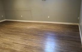 8-zimmer haus in der stadt in Etobicoke, Kanada. C$1 478 000