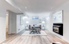 5-zimmer haus in der stadt in North York, Kanada. C$2 666 000