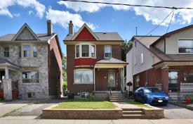 Haus in der Stadt – East York, Toronto, Ontario,  Kanada. C$1 118 000
