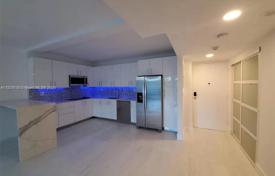 Eigentumswohnung – Collins Avenue, Miami, Florida,  Vereinigte Staaten. $390 000