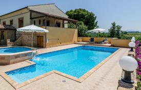 7-zimmer villa 500 m² in Chieti, Italien. 768 000 €