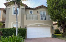 5-zimmer haus in der stadt 254 m² in Doral, Vereinigte Staaten. $790 000
