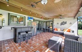 3-zimmer haus in der stadt 152 m² in Miami, Vereinigte Staaten. $746 000