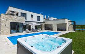 5-zimmer haus in der stadt 264 m² in Brtonigla, Kroatien. 1 100 000 €