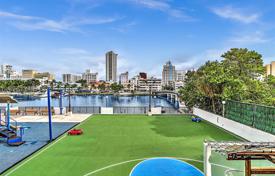 Eigentumswohnung – Pine Tree Drive, Miami Beach, Florida,  Vereinigte Staaten. $595 000