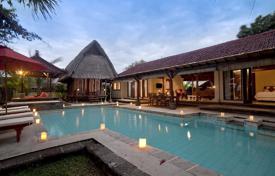 Villa – Badung, Indonesien. 2 860 €  pro Woche