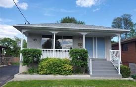 10-zimmer haus in der stadt in Scarborough, Kanada. C$1 426 000