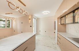 2-zimmer wohnung 95 m² in Igalo, Montenegro. 350 000 €