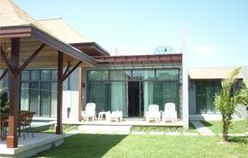 4-zimmer villa 154 m² in Nai Harn Beach, Thailand. $4 000  pro Woche