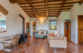 13-zimmer landgut 310 m² in Fabro, Italien. 1 100 000 €