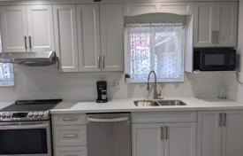 8-zimmer haus in der stadt in North York, Kanada. C$1 312 000