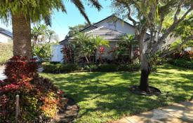 3-zimmer haus in der stadt 332 m² in Pembroke Pines, Vereinigte Staaten. $995 000