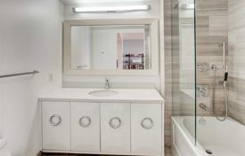 2-zimmer wohnung in Etobicoke, Kanada. C$801 000