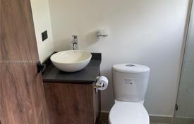 4-zimmer haus in der stadt 420 m² in Florida, Vereinigte Staaten. $915 000