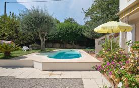 Einfamilienhaus – Mougins, Côte d'Azur, Frankreich. 1 350 000 €