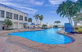 Eigentumswohnung – Aventura, Florida, Vereinigte Staaten. $700 000
