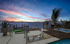 Villa – Miami Beach, Florida, Vereinigte Staaten. 7 402 000 €
