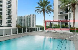 Wohnung – Collins Avenue, Miami, Florida,  Vereinigte Staaten. $1 299 000