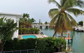 Villa – Miami, Florida, Vereinigte Staaten. 2 803 000 €