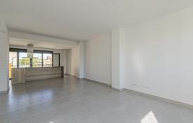 3-zimmer penthaus 136 m² in Barcelona, Spanien. 830 000 €