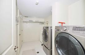 4-zimmer haus in der stadt in North York, Kanada. C$2 348 000