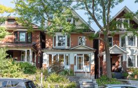 5-zimmer haus in der stadt in Old Toronto, Kanada. C$1 724 000