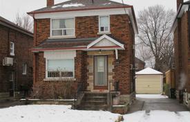 Haus in der Stadt – East York, Toronto, Ontario,  Kanada. C$1 008 000