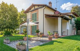 9-zimmer landgut 221 m² in Arezzo, Italien. 800 000 €