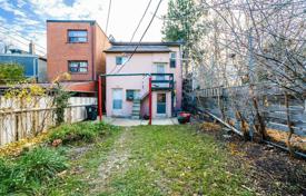 5-zimmer haus in der stadt in Old Toronto, Kanada. C$1 611 000