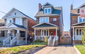 4-zimmer haus in der stadt in Old Toronto, Kanada. C$1 704 000