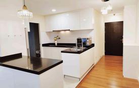 2-zimmer appartements in eigentumswohnungen in Huai Khwang, Thailand. $317 000