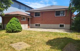 10-zimmer haus in der stadt in Scarborough, Kanada. C$1 905 000