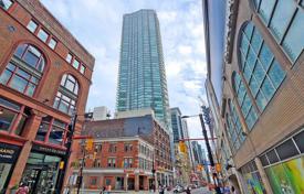 2-zimmer wohnung in Yonge Street, Kanada. C$771 000