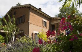 Villa – Cetona, Toskana, Italien. 990 000 €