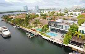 Villa – North Miami Beach, Florida, Vereinigte Staaten. $4 649 000