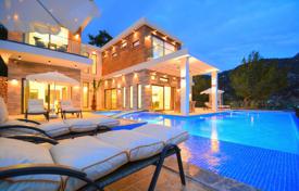 4-zimmer villa 271 m² in İslamlar, Türkei. 49 975 000 TRY