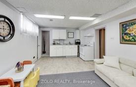 10-zimmer haus in der stadt in North York, Kanada. C$2 205 000
