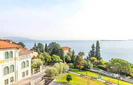 Wohnung – Gardone Riviera, Lombardei, Italien. 650 000 €
